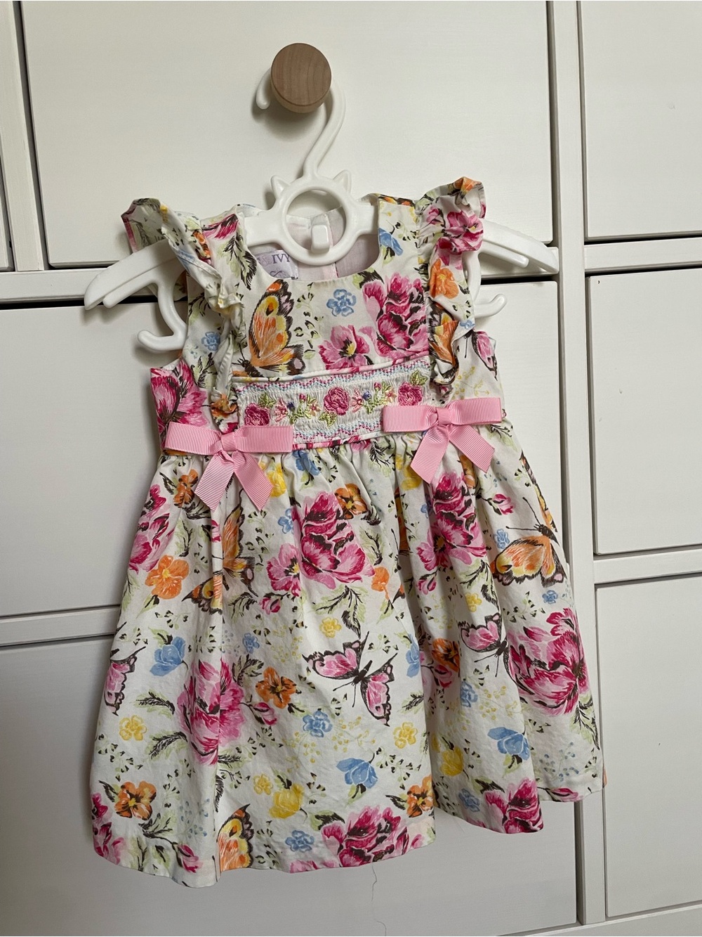 iris & ivy White Floral Dress with Pink Bows